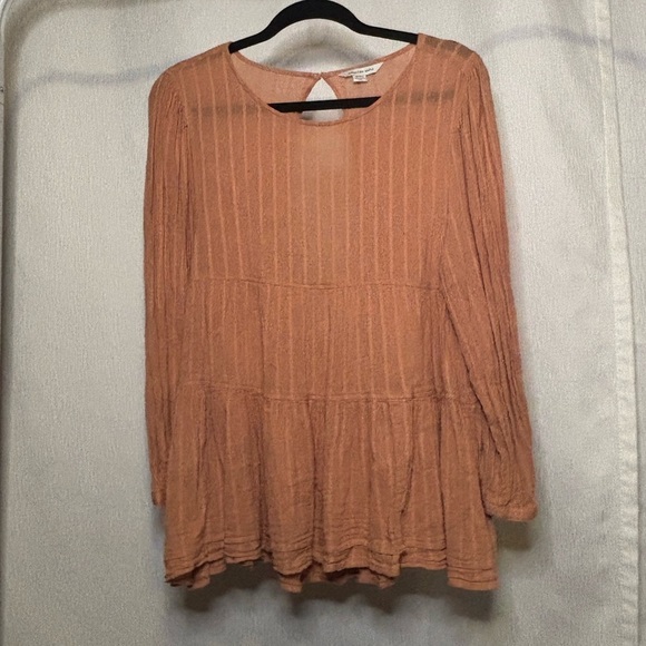 M American Eagle Blouse - Picture 2 of 7